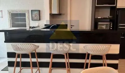 Apartamento à venda no Ed. Porto Luna no Centro de Balneário Camboriú
