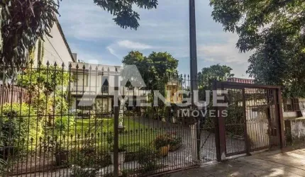 Casa com 5 quartos à venda na Rua Serro Azul, 1039, Santa Maria Goretti, Porto Alegre por R$ 689.000