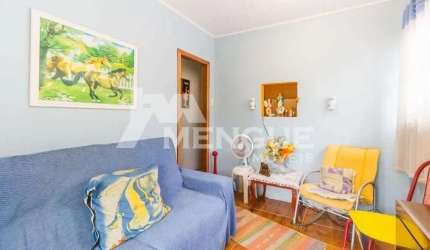 Casa com 3 quartos à venda na Rua Marechal Simeão, 42, Passo da Areia, Porto Alegre por R$ 520.000