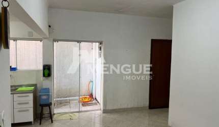 Apartamento com 2 quartos à venda na Beco Andaraí, 65, Passo da Areia, Porto Alegre por R$ 379.000