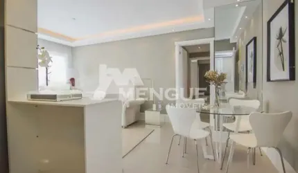 Apartamento com 3 quartos à venda na Rua Bezerra de Menezes, 623, Passo da Areia, Porto Alegre por R$ 690.000