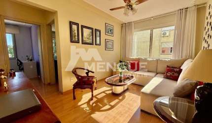 Apartamento com 2 quartos à venda na Rua Itiberê da Cunha, 153, São Sebastião, Porto Alegre por R$ 249.000
