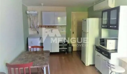 Apartamento com 2 quartos à venda na Rua Marcelo Gama, 206, São João, Porto Alegre por R$ 270.000