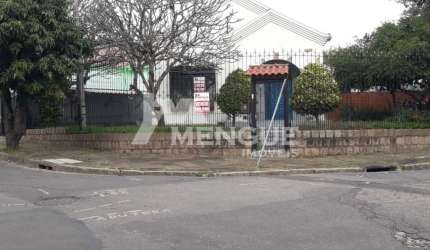 Casa com 3 quartos à venda na Rua Vinte e Quatro de Junho, 175, Passo da Areia, Porto Alegre por R$ 499.000