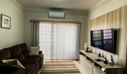 Apartamento com 3 quartos à venda no Jardim Antártica, Ribeirão Preto  por R$ 375.000