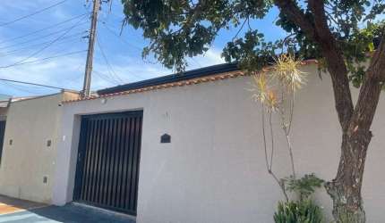 Casa com 3 quartos à venda no Jardim São José, Ribeirão Preto  por R$ 371.000