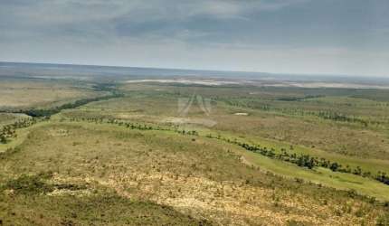 Terreno à venda no Setor Central, Mateiros  por R$ 6.000.000