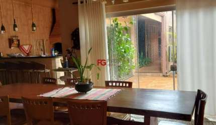 Casa com 4 quartos à venda no Alto das Acácias, Cravinhos  por R$ 1.040.000