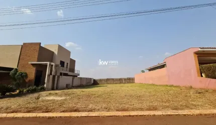 Terreno em condomínio fechado à venda em Via Anhanguera, Cravinhos  por R$ 350.000