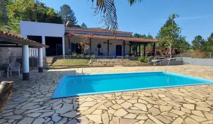 Chácara / sítio com 4 quartos à venda em Antilhas, Ibiúna  por R$ 550.000