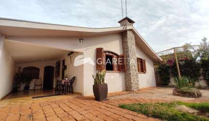 Casa com excelente localização à venda, GISELA, TOLEDO - PR