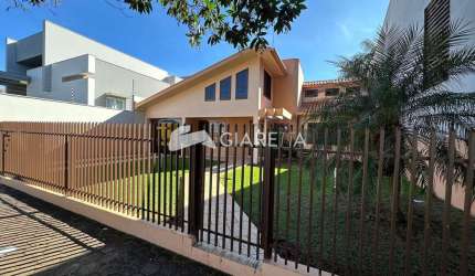 Casa à venda em excelente localização, JARDIM LA SALLE, TOLEDO - PR