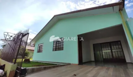 Casa em alvenaria com terreno amplo, a venda na VILA BECKER