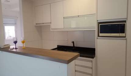 Apartamento 2 dormitórios com planejados