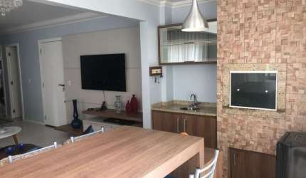 APARTAMENTO QUADRA MAR 2 SUÍTE BALNEÁRIO CAMBORIÚ