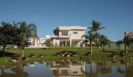 CASA ALTO PADRÃO 5 SUÍTES CENTRO CAMBORIÚ-SC
