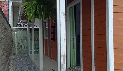 CASA EM GASPAR 1 DORMITORIO TERRENO 130 M² SC