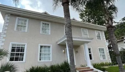CASA EM CONDOMÍNIO FECHADO EM BALNEÁRIO CAMBORIÚ