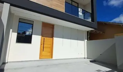SOBRADO DUPLEX 1 SUÍTE + 2 DEMI CAMBORIÚ