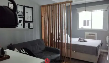 LOFT MOBILIADO EM ANDAR ALTO NAÇÕES BALN CAMBORIU