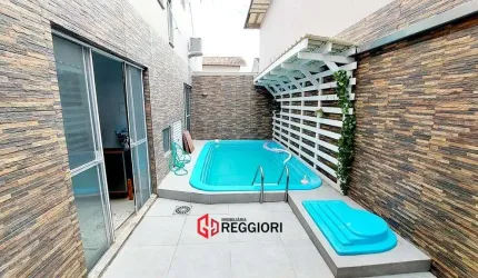 CASA COND. FECHADO CENTRO BC APENAS 12 CASAS