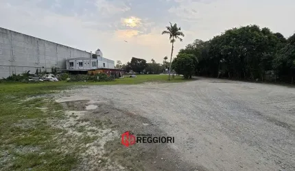 TERRENO COM 15.000m² NO CENTRO DE CAMBORIÚ