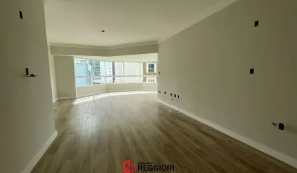 APTO QUADRA MAR REFORMADO 3 DORM 2 VAGAS BARRA SUL