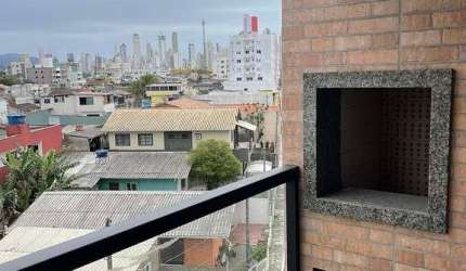 AP 2 DORM E 1 VAGA GARAGEM JARDIM IATA CLUBE BC