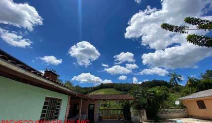 Chácara de 1.400M² Terreno, Área construída 442M², sendo 5 dormitórios, uma suíte, 3 vagas cobertas, 5 vagas descobertas - Juquitiba São Paulo