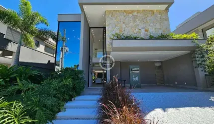 Casa de Luxo, com 6 Suítes + dependência de empregada!