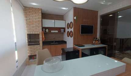 Sobreposta alta em Santos na Vila Belmiro de 3 dormitórios, varanda gourmet, finamente decorada.