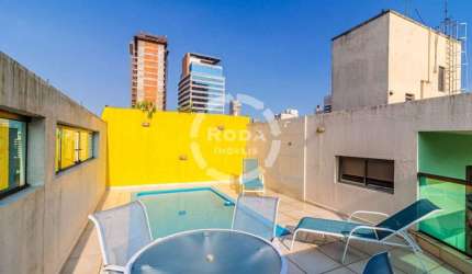 Excelente Cobertura Duplex a venda em Santos, localizada no bairro do Gonzaga.
