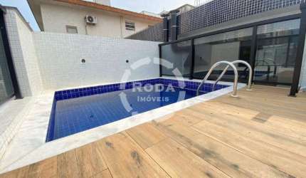 Casa Sobreposta Alta com 3 suítes e 2 vagas com Piscina e Churrasqueira no Embaré em Santos Nova