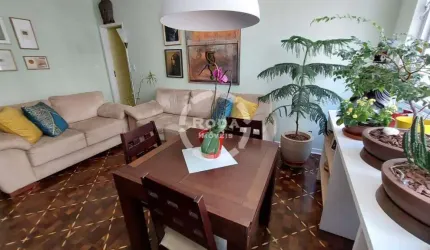 Apartamento próximo da praia a venda em Santos, localizado no bairro da Pompéia.