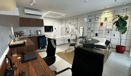 Sala comercial a venda em Santos, pronta para uso.