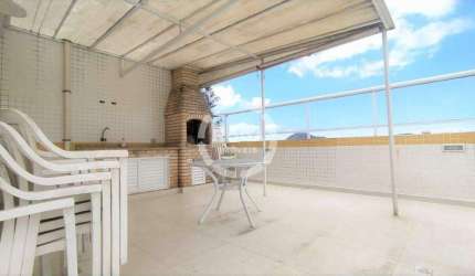 Cobertura duplex a venda em Santos no Macuco de 2 dormitórios com suíte e churrasqueira.