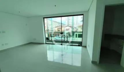 Casa em condomínio fechado a venda em Santos, localizada no bairro do Campo Grande.