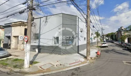 Casa comercial disponível para locação no bairro da Vila Mathias em Santos/SP