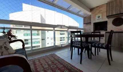 Cobertura de Alto Padrão na Ponta da Praia, Santos: Vista Definitiva e Exclusividade