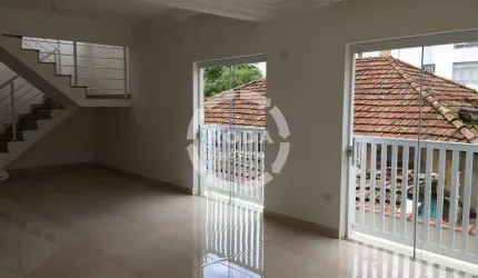 Incrível Casa Triplex: Seu Refúgio de Luxo e Conforto!
