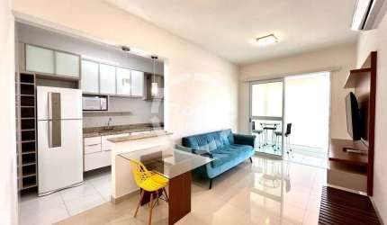 Apartamento 1 Dormitório, 1 Suíte, Andar Alto, na Quadra da Praia no José Menino - PORTEIRA FECHADA.