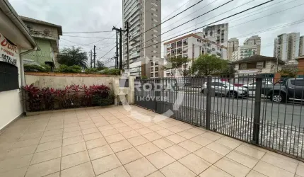Aluga-se Casa Comercial na Ponta da Praia - Santos