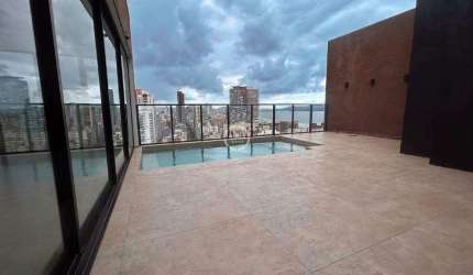 Descubra o luxo e a exclusividade de morar em uma cobertura duplex no coração do José Menino