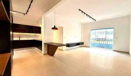 Apartamento Reformado e Modernizado no Coração do Gonzaga – Praça Independência.