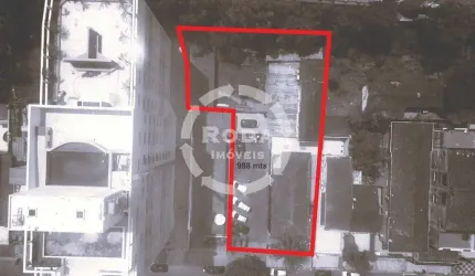 Dois Sobrados, Estaciomento para 20 carros , Area total 990,07 m2
