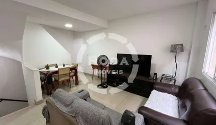 Triplex em condomínio fechado