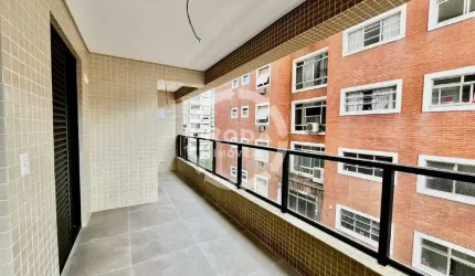 Apartamento com lazer no bairro do José Menino, quadra da praia, 02 quartos.
