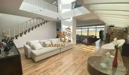 Sobrado à Venda com 350m,² com 4 Suítes , Piscina e Churrasqueira
