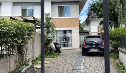 Casa à venda, Campeche, Florianópolis, SC - Em ótima localização, rua sem saída segura e tranquila