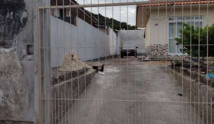 Casa residencial em Forquilhas